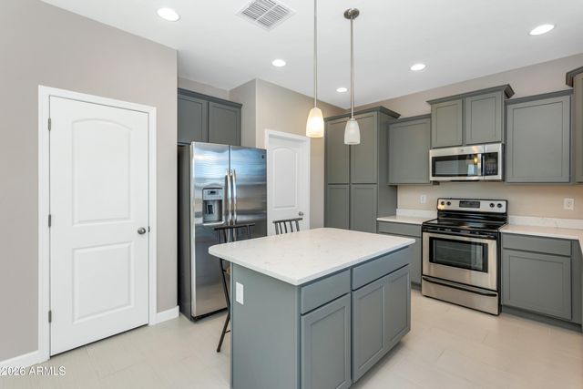1611 N Hillcrest --, Mesa, AZ 85201