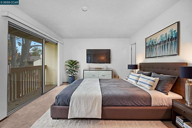 1960 Pomar Way, Walnut Creek, CA 94598