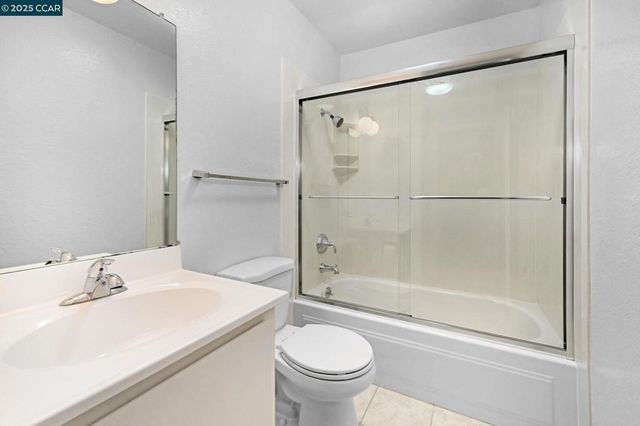 1960 Pomar Way, Walnut Creek, CA 94598