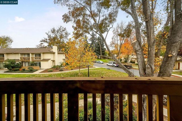 1960 Pomar Way, Walnut Creek, CA 94598