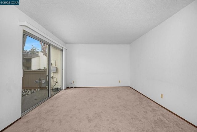 1960 Pomar Way, Walnut Creek, CA 94598