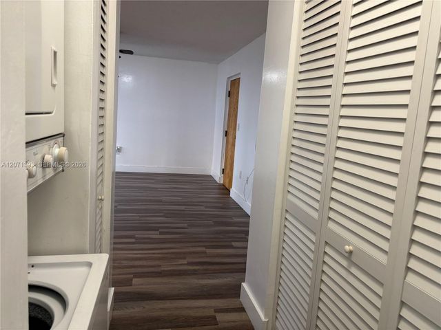 5033 NW 7th Street 101, Miami, FL 33126