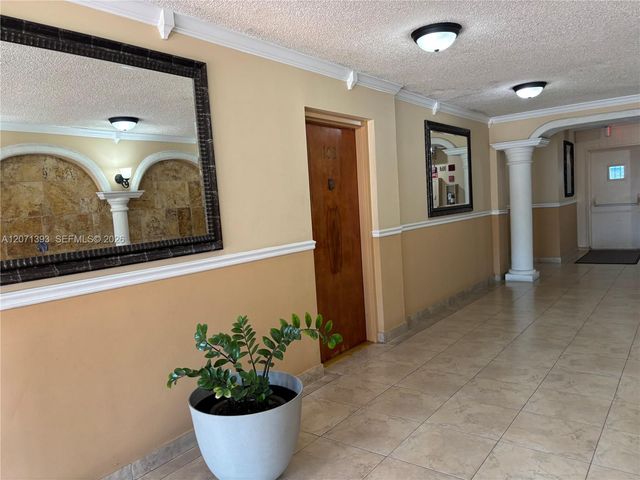 5033 NW 7th Street 101, Miami, FL 33126
