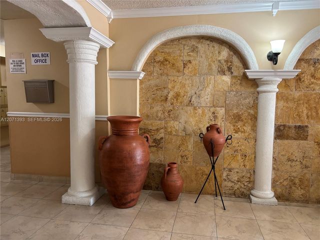 5033 NW 7th Street 101, Miami, FL 33126