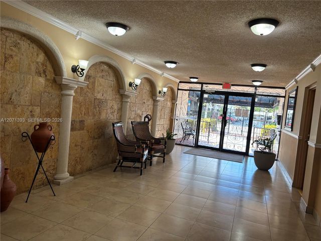 5033 NW 7th Street 101, Miami, FL 33126