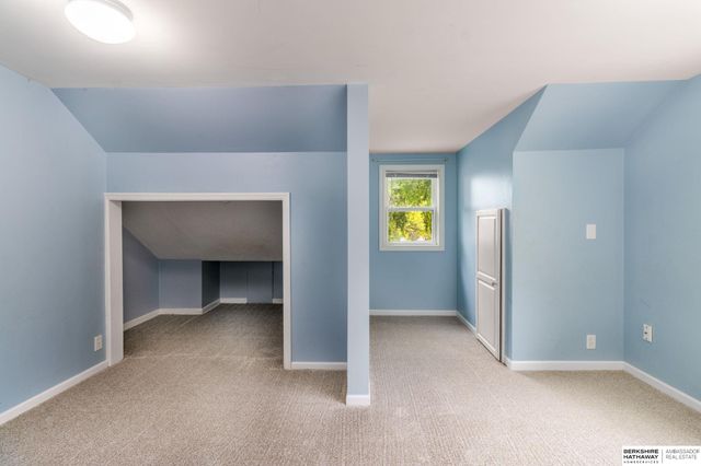 5608 Cedar Street, Omaha, NE 68106