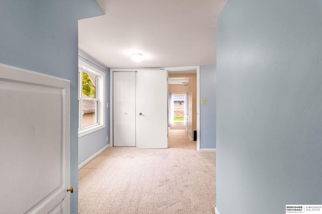 5608 Cedar Street, Omaha, NE 68106