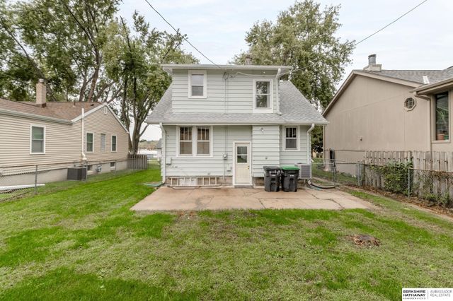 5608 Cedar Street, Omaha, NE 68106