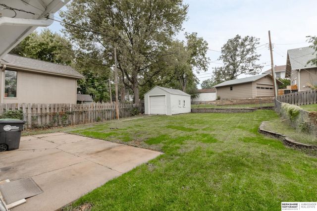 5608 Cedar Street, Omaha, NE 68106