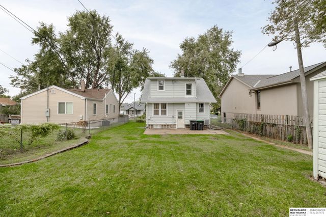 5608 Cedar Street, Omaha, NE 68106