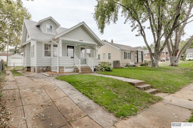 5608 Cedar Street, Omaha, NE 68106