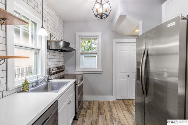 5608 Cedar Street, Omaha, NE 68106