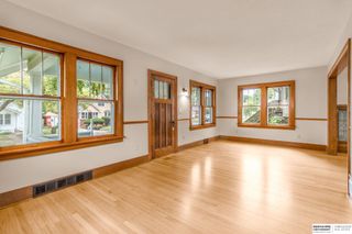 5608 Cedar Street, Omaha, NE 68106