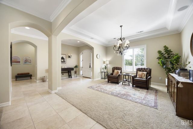 11210 Draper Court, Bakersfield, CA 93311