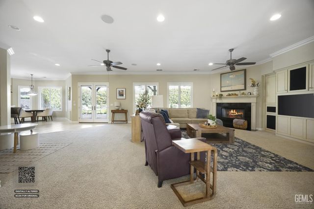 11210 Draper Court, Bakersfield, CA 93311