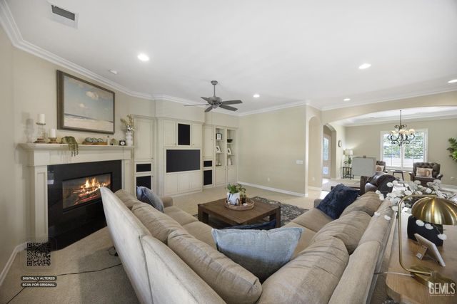 11210 Draper Court, Bakersfield, CA 93311