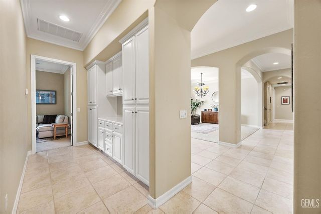 11210 Draper Court, Bakersfield, CA 93311