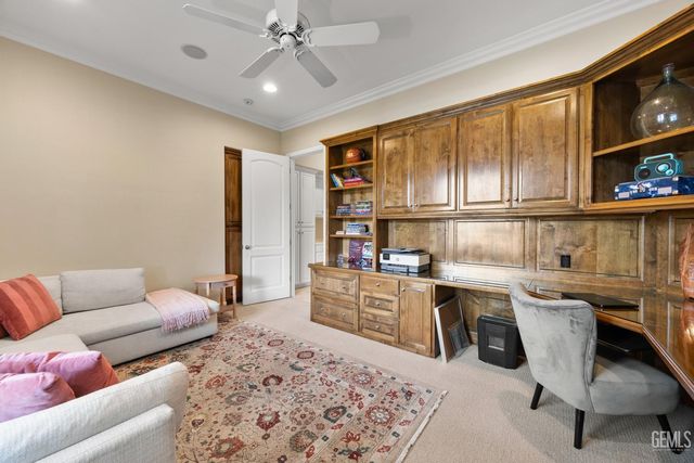 11210 Draper Court, Bakersfield, CA 93311
