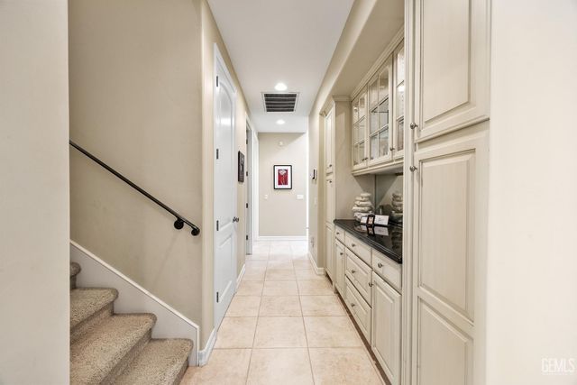 11210 Draper Court, Bakersfield, CA 93311
