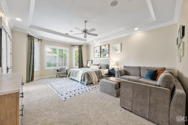 11210 Draper Court, Bakersfield, CA 93311