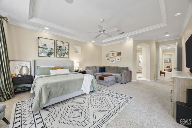 11210 Draper Court, Bakersfield, CA 93311