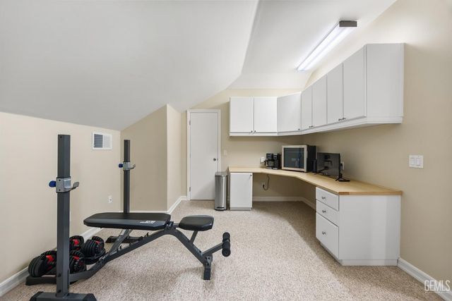 11210 Draper Court, Bakersfield, CA 93311