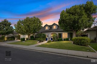 11210 Draper Court, Bakersfield, CA 93311