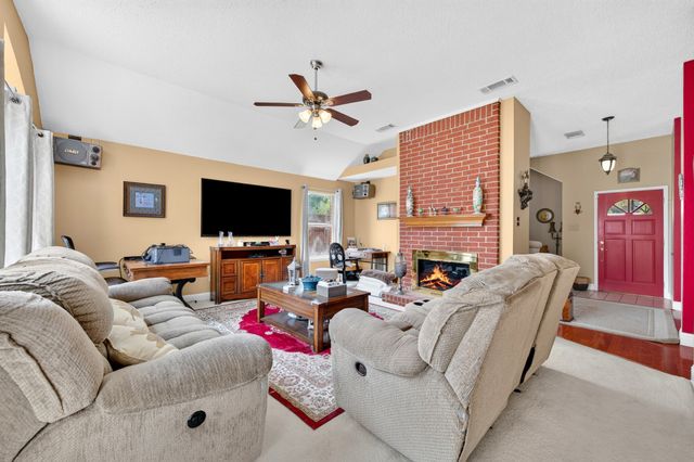 1926 Oak Bend Lane, Garland, TX 75040
