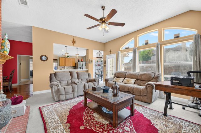 1926 Oak Bend Lane, Garland, TX 75040