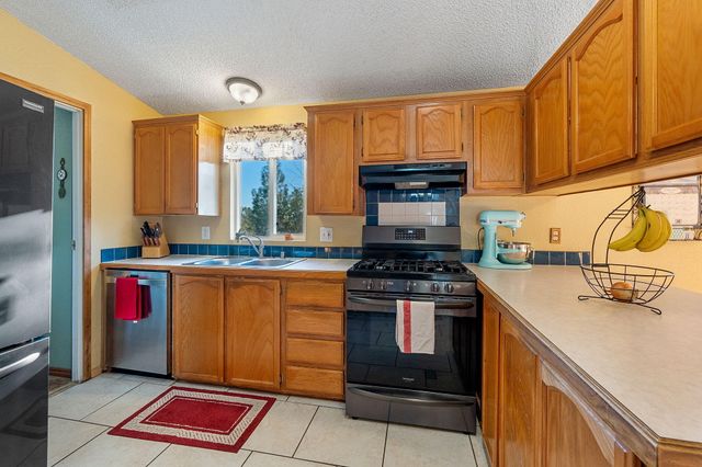 22848 Elk Trail, Redding, CA 96003