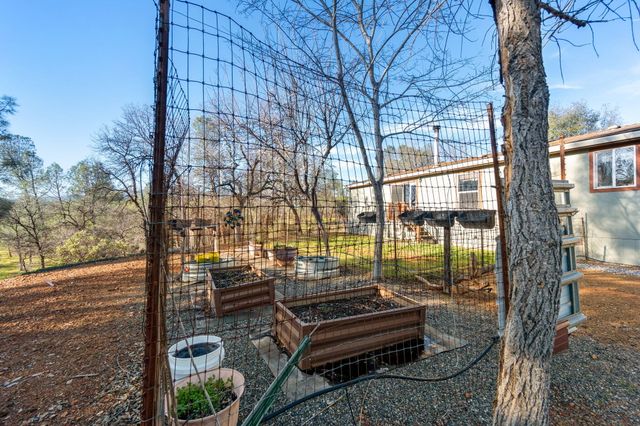 22848 Elk Trail, Redding, CA 96003