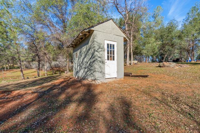 22848 Elk Trail, Redding, CA 96003