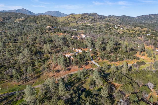 22848 Elk Trail, Redding, CA 96003