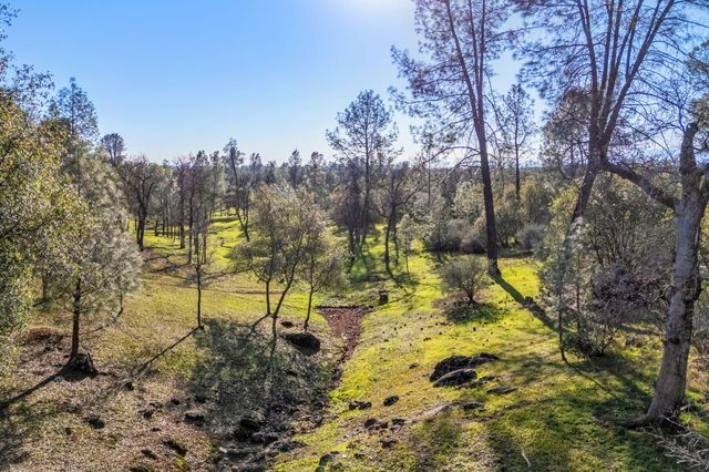 22848 Elk Trail, Redding, CA 96003