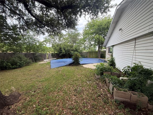 3138 Abbey Road, Carrollton, TX 75007