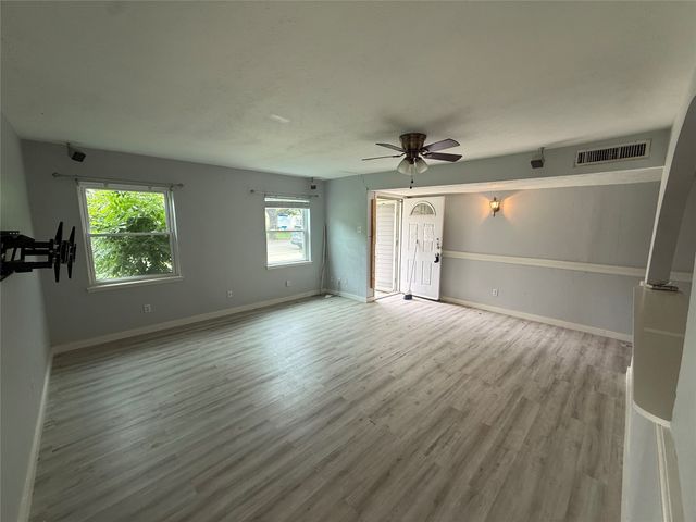 3138 Abbey Road, Carrollton, TX 75007