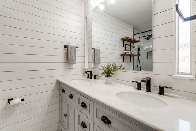 2808 Sharpview Lane, Dallas, TX 75228