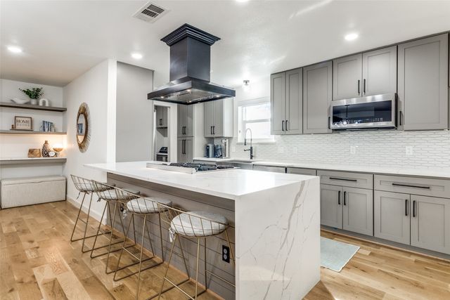 2808 Sharpview Lane, Dallas, TX 75228