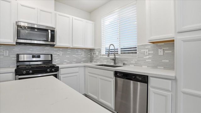 1437 Coral St, Lincoln, CA 95648