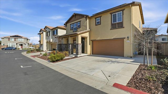 1437 Coral St, Lincoln, CA 95648
