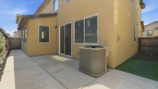 1437 Coral St, Lincoln, CA 95648