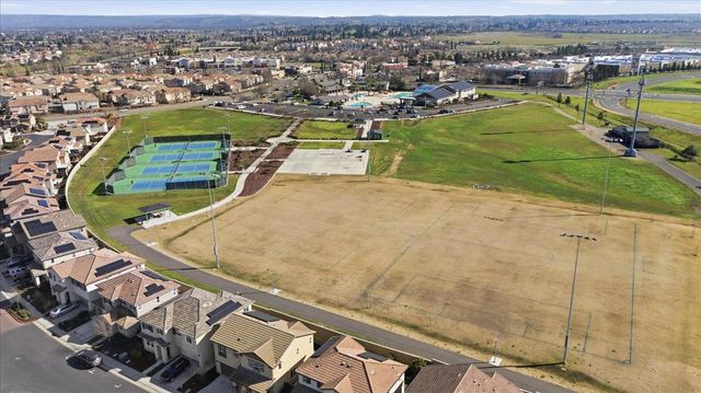 1437 Coral St, Lincoln, CA 95648