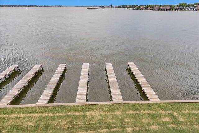 7039 Kingston Cove Ln 309, Willis, TX 77318