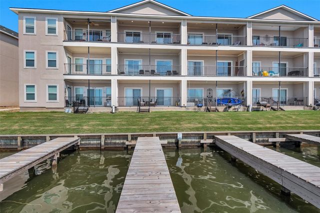 7039 Kingston Cove Ln 309, Willis, TX 77318