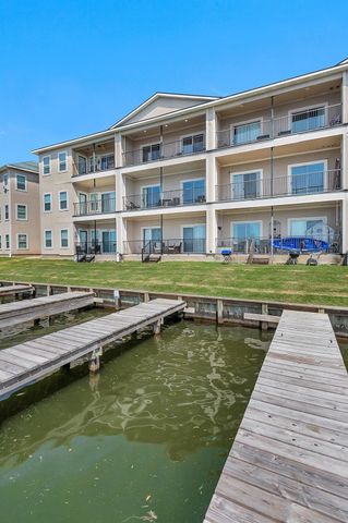 7039 Kingston Cove Ln 309, Willis, TX 77318