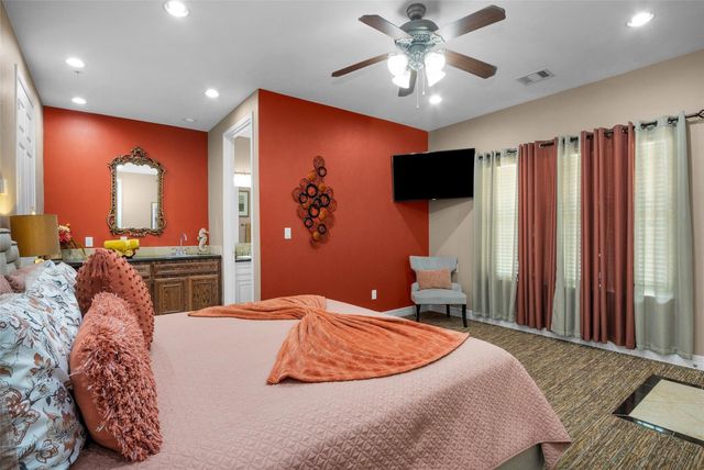 7039 Kingston Cove Ln 309, Willis, TX 77318