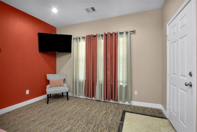 7039 Kingston Cove Ln 309, Willis, TX 77318