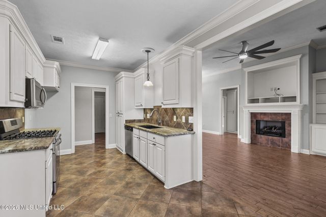 814 Windlass Cove, Brandon, MS 39047