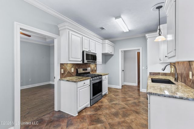814 Windlass Cove, Brandon, MS 39047