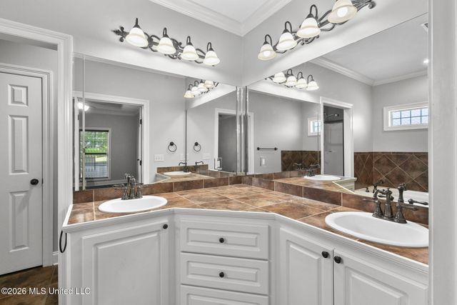814 Windlass Cove, Brandon, MS 39047